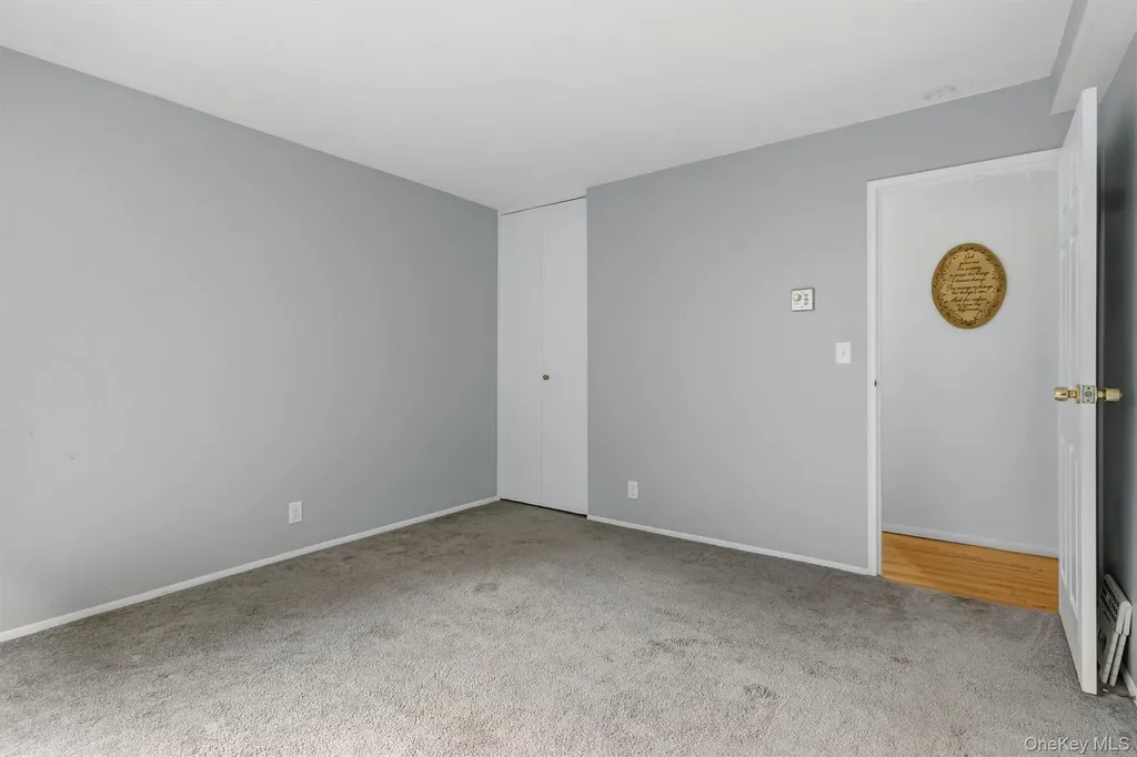 10 Oakwood Terrace New Windsor NY 12553