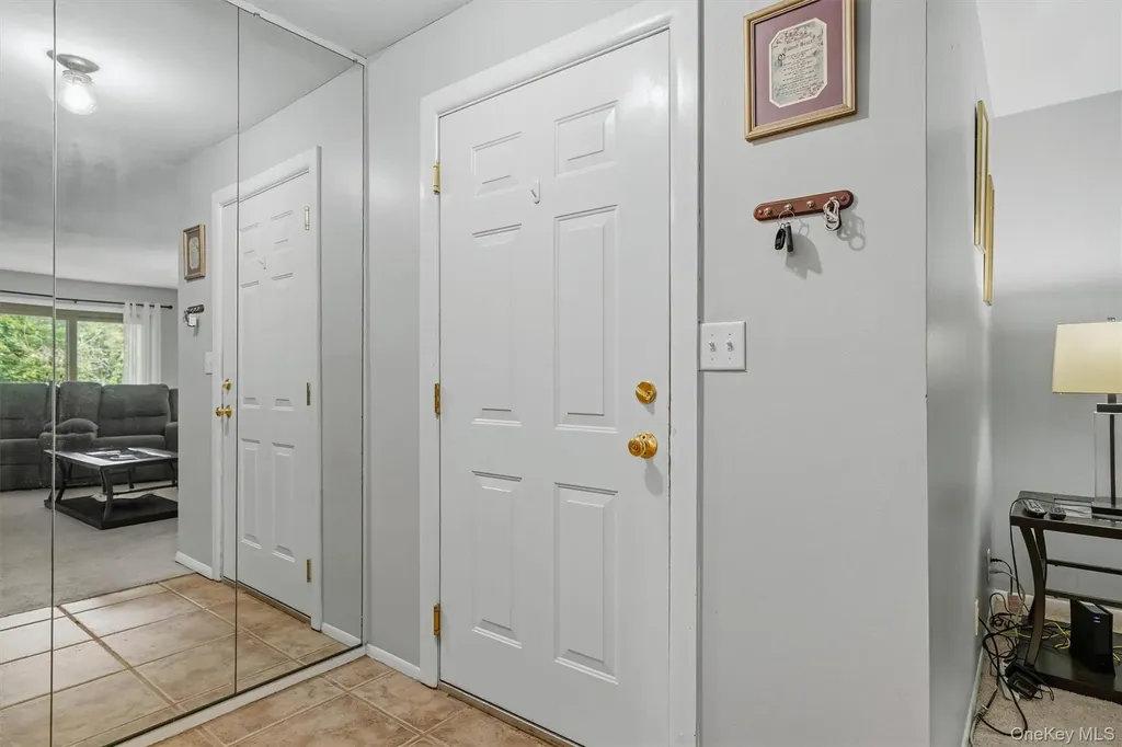 10 Oakwood Terrace New Windsor NY 12553