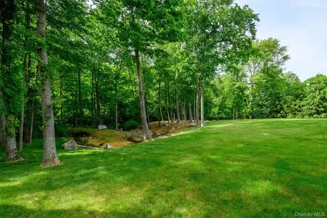 7 Huntington Connecticut Lane New Fairfield CT 06812