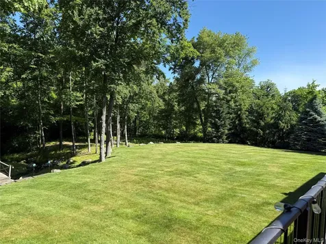 7 Huntington Connecticut Lane New Fairfield CT 06812