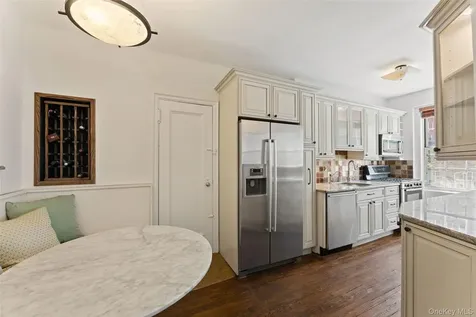 25 Parkview Avenue Bronxville NY 10708