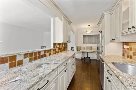 25 Parkview Avenue Bronxville NY 10708