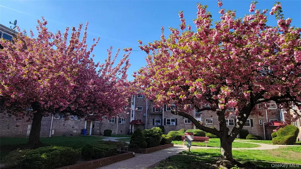 66-10 111 Street Forest Hills NY 11375