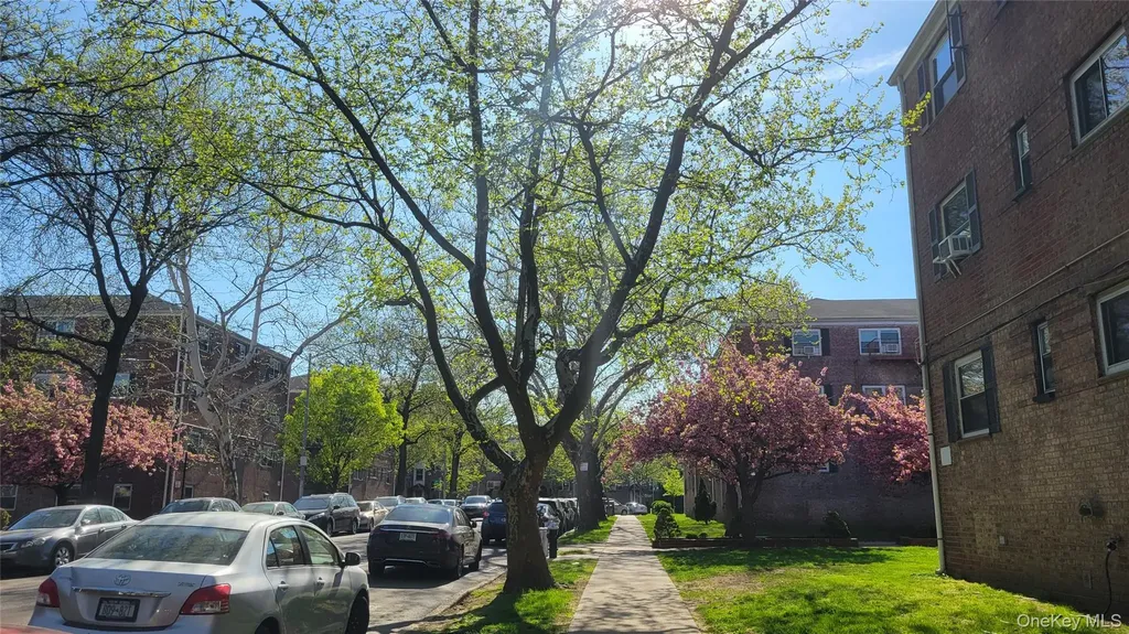 66-10 111 Street Forest Hills NY 11375