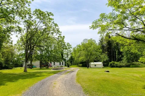 22 Noble Street Coxsackie NY 12051
