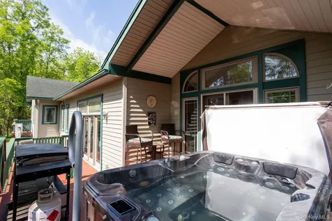 22 Noble Street Coxsackie NY 12051