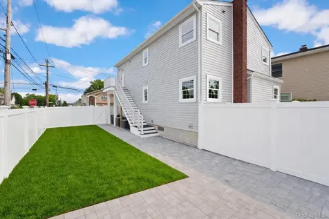 3914 Waverly Avenue Seaford NY 11783