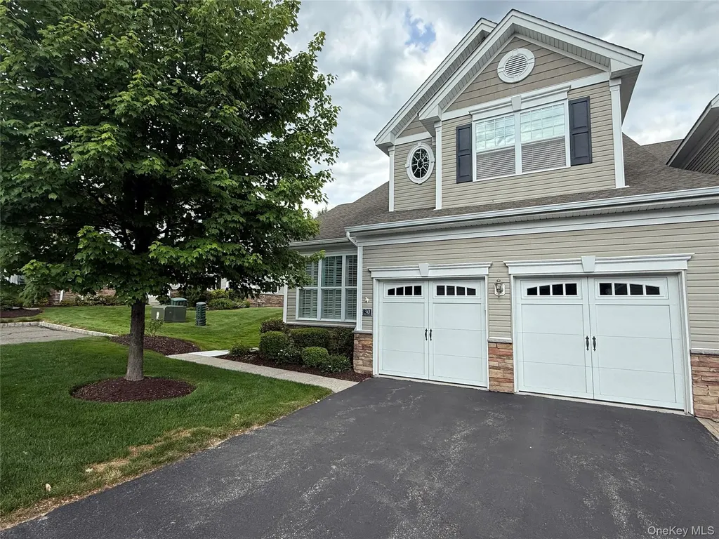 30 Pritchard Court Fishkill NY 12524
