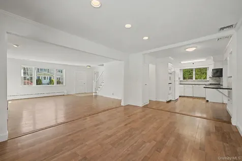 13 Dellworth Drive Yorktown Heights NY 10598