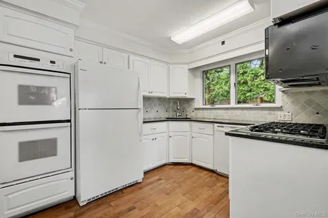 13 Dellworth Drive Yorktown Heights NY 10598