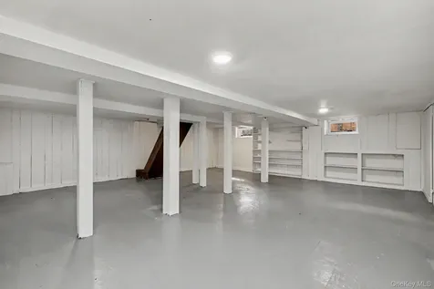 13 Dellworth Drive Yorktown Heights NY 10598