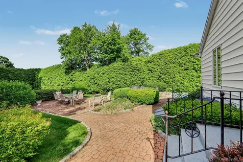 13 Dellworth Drive Yorktown Heights NY 10598