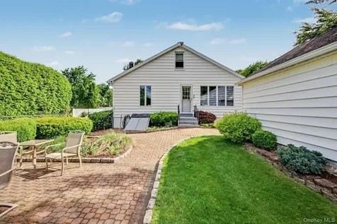 13 Dellworth Drive Yorktown Heights NY 10598