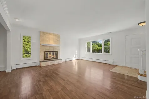 13 Dellworth Drive Yorktown Heights NY 10598