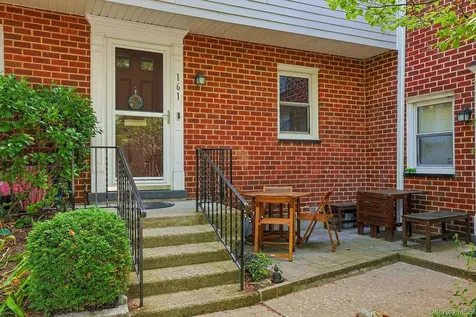 161 Charter Circle Ossining NY 10562