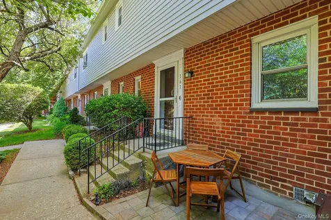 161 Charter Circle Ossining NY 10562