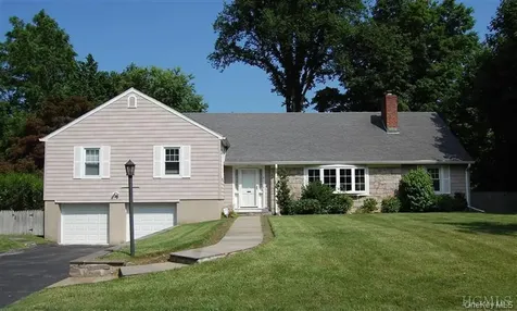 6 Oakstwain Road Scarsdale NY 10583