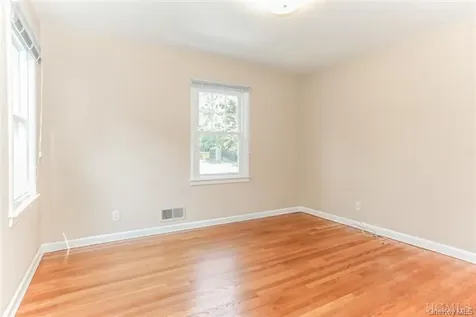6 Oakstwain Road Scarsdale NY 10583