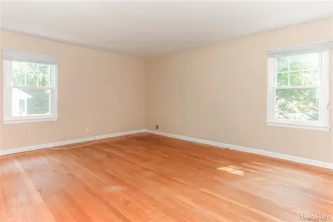 6 Oakstwain Road Scarsdale NY 10583