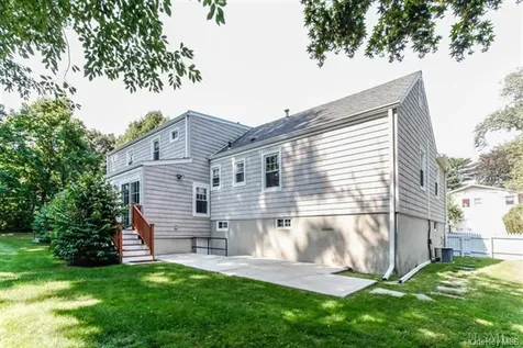 6 Oakstwain Road Scarsdale NY 10583