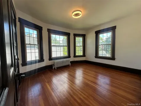 27 Dosoris Way Glen Cove NY 11542