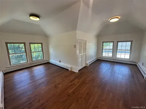 27 Dosoris Way Glen Cove NY 11542
