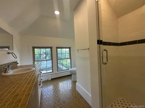27 Dosoris Way Glen Cove NY 11542