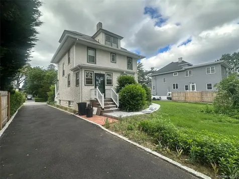 27 Dosoris Way Glen Cove NY 11542