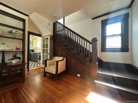 27 Dosoris Way Glen Cove NY 11542