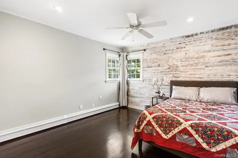 47 Clinton Place Massapequa NY 11758