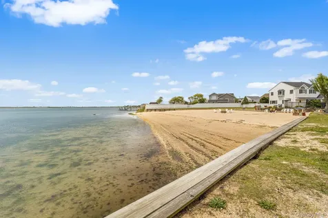 47 Clinton Place Massapequa NY 11758