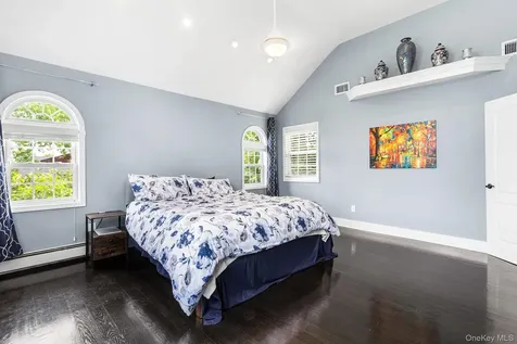 47 Clinton Place Massapequa NY 11758