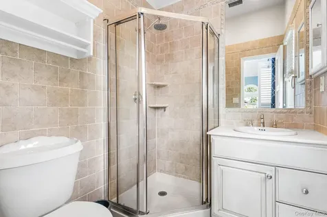47 Clinton Place Massapequa NY 11758