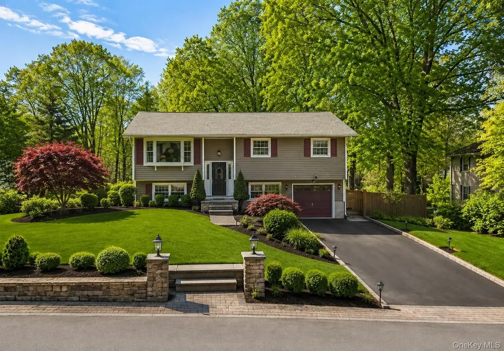 22 Fort Worth Place Monroe NY 10950