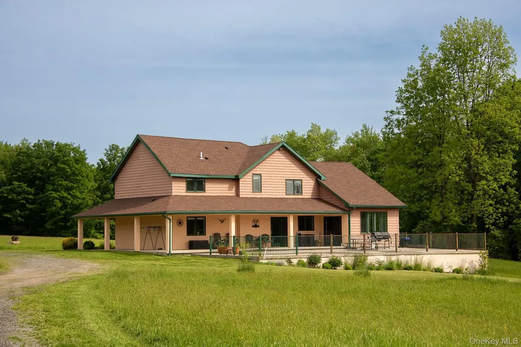 240 A Mountaindale Road Greenfield Park NY 12435