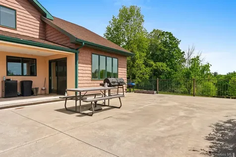 240 A Mountaindale Road Greenfield Park NY 12435