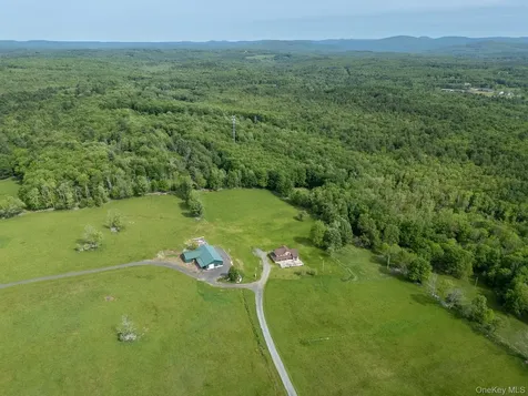 240 A Mountaindale Road Greenfield Park NY 12435