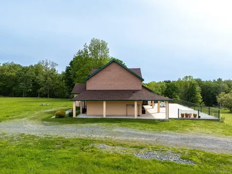 240 A Mountaindale Road Greenfield Park NY 12435