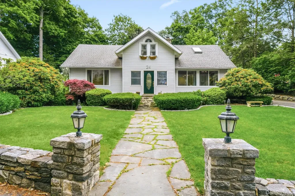 24 Tamarack Road Mahopac NY 10541