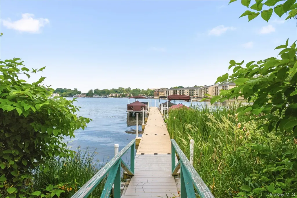 24 Tamarack Road Mahopac NY 10541