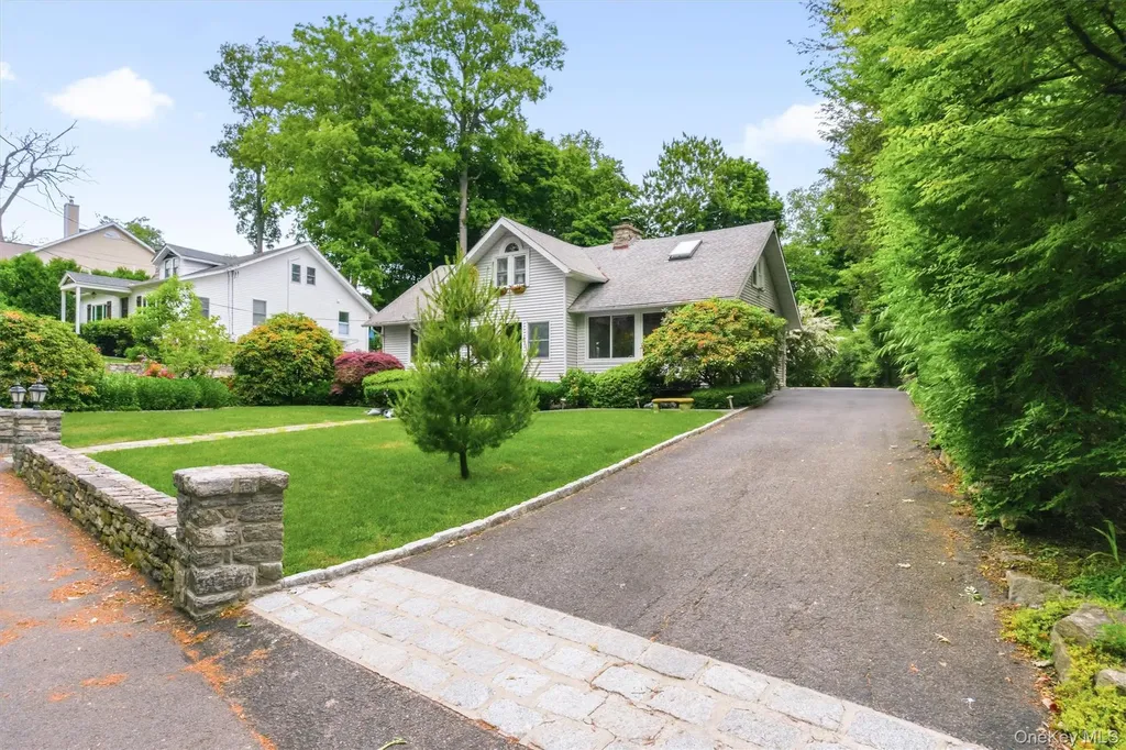 24 Tamarack Road Mahopac NY 10541