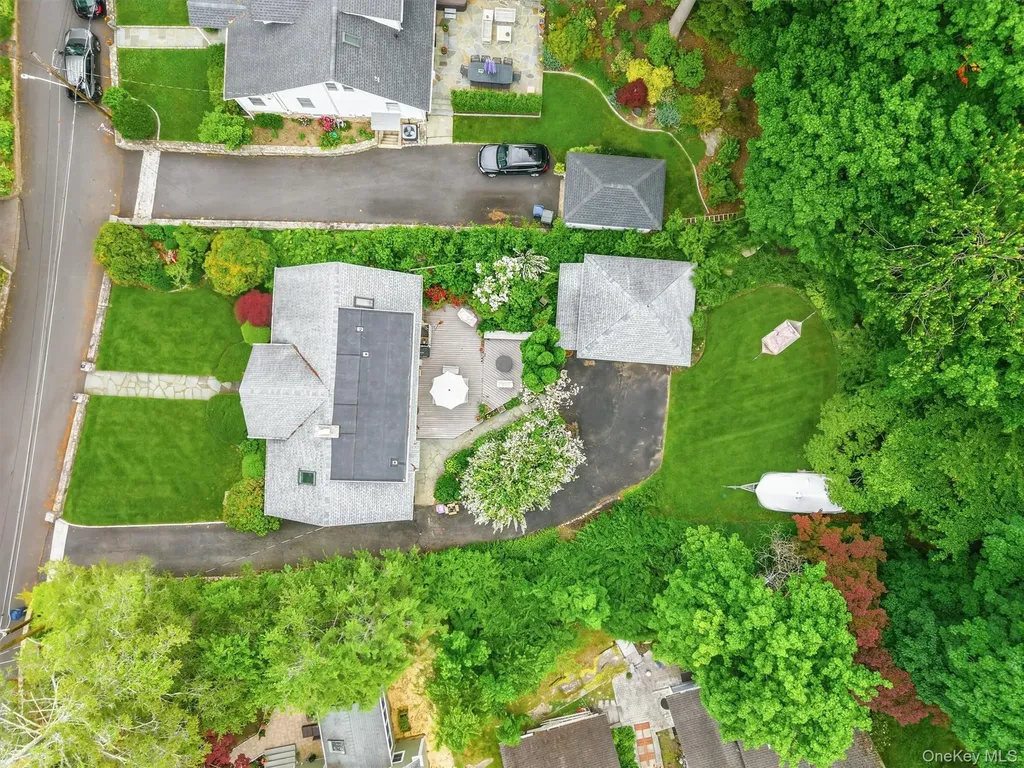 24 Tamarack Road Mahopac NY 10541
