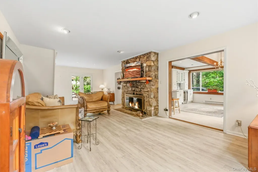 24 Tamarack Road Mahopac NY 10541