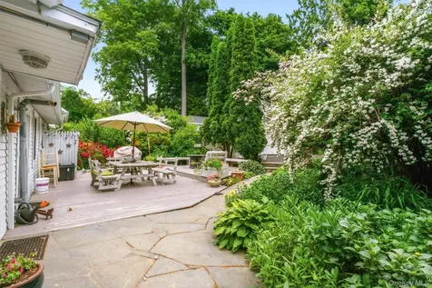 24 Tamarack Road Mahopac NY 10541