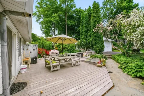 24 Tamarack Road Mahopac NY 10541