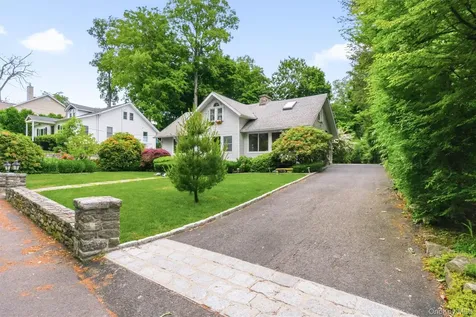 24 Tamarack Road Mahopac NY 10541