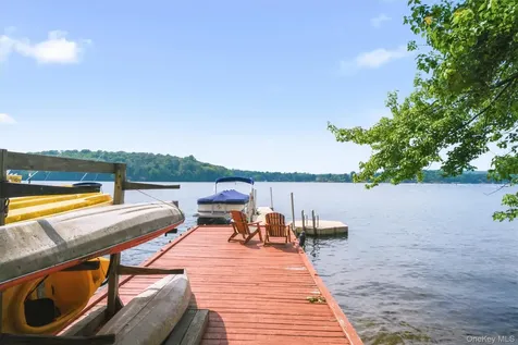 24 Tamarack Road Mahopac NY 10541