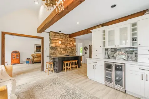 24 Tamarack Road Mahopac NY 10541