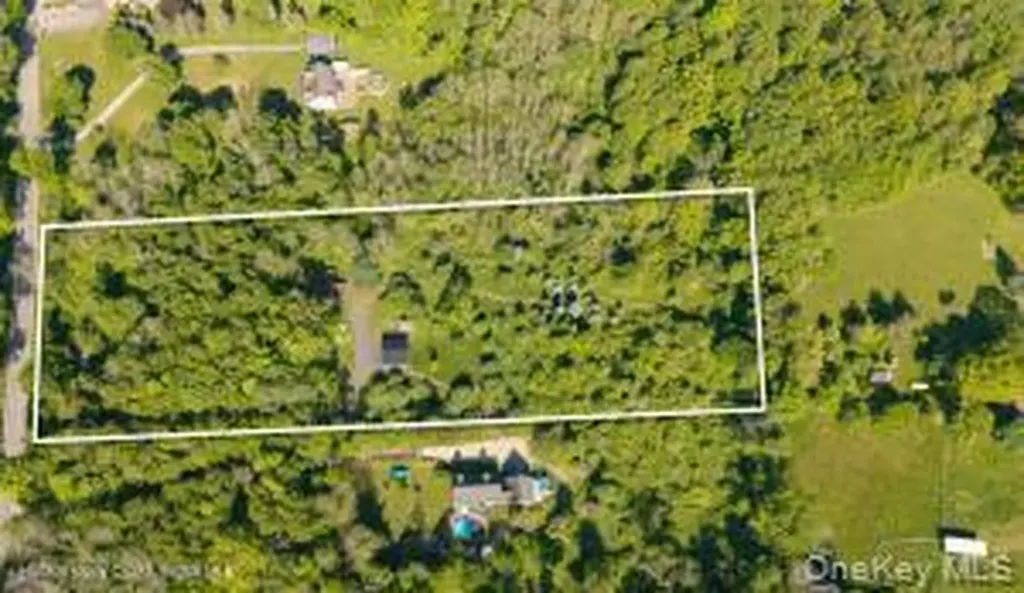 884 Camby Road Millbrook NY 12545