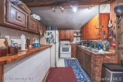 884 Camby Road Millbrook NY 12545